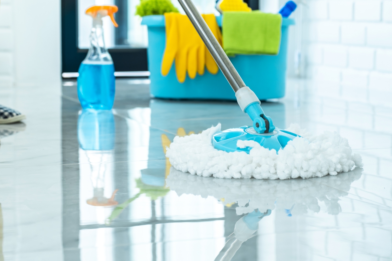 Hardwood floor cleaning in {{CITY}}, MI
