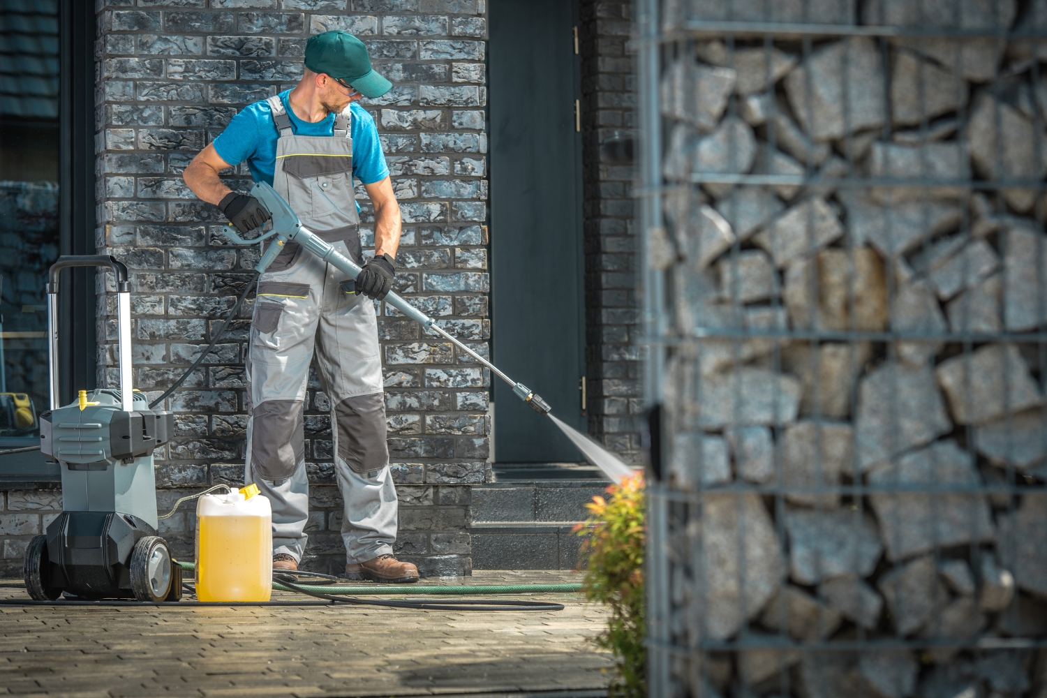 Professional residential house cleaning services team in Canton MI